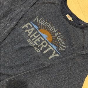 Faherty Men’s XL Logo Crew Navy Long Sleeve Shirt